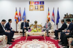 Read more about the article His Excellency Binh Trachhai, Minister of Planning, granted permission for His Excellency Nguyen Minh Vu, Ambassador Extraordinary and Plenipotentiary of the Socialist Republic of Vietnam to the Kingdom of Cambodia, to pay a courtesy call and discuss work at the Ministry’s office.